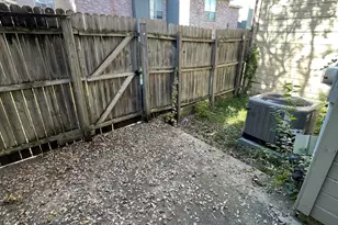 3815 Brandon Park Dr, Garland, TX 75044 - Photo 13