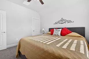 1019 Anna Cir, Granbury, TX 76048 - Photo 7