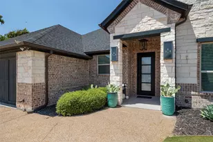 1019 Anna Cir, Granbury, TX 76048 - Photo 3