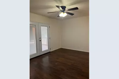 814 W Bridge Street, Granbury, TX 76048 - Photo 9