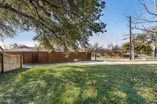 4602 Redwood Dr, Garland, TX 75043 - Photo 19