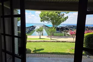 428 Yacht Club Dr, Rockwall, TX 75032 - Photo 1