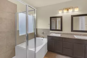 659 Owen Trail, Grand Prairie, TX 75051 - Photo 15