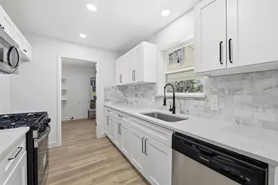 7024 Crabtree Lane, North Richland Hills, TX 76182 - Photo 7