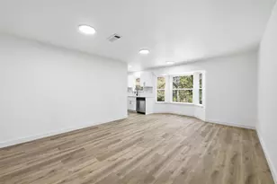 7024 Crabtree Ln, North Richland Hills, TX 76182 - Photo 19