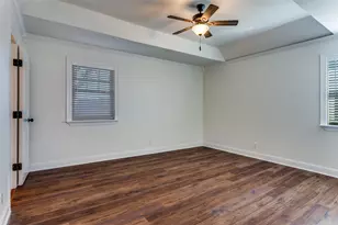 1024 W Apache Trail, Granbury, TX 76048 - Photo 13