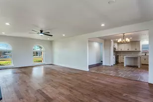 1024 W Apache Trail, Granbury, TX 76048 - Photo 15