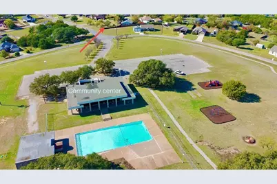 1024 W Apache Trail, Granbury, TX 76048 - Photo 29