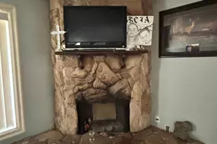 2577 22nd St, Fort Worth, TX 76106 - Photo 7