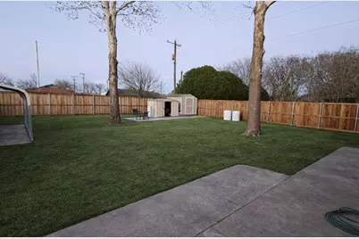 1001 E Star Street, Gainesville, TX 76240 - Photo 23