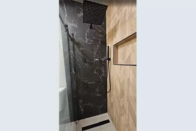 1001 E Star Street, Gainesville, TX 76240 - Photo 11