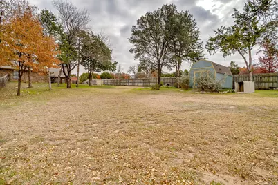1918 Woodland Hills Lane, Weatherford, TX 76087 - Photo 25