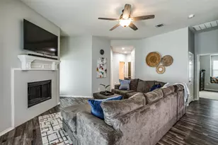 9938 Wethers Field Cir, Providence Village, TX 76227 - Photo 9