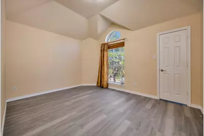 2727 Gillespie Court, Grand Prairie, TX 75052 - Photo 33