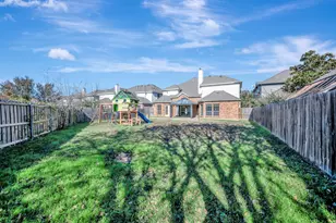 2727 Gillespie Ct, Grand Prairie, TX 75052 - Photo 37