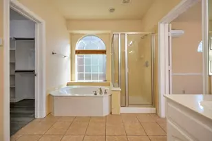 2727 Gillespie Ct, Grand Prairie, TX 75052 - Photo 23