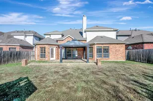 2727 Gillespie Ct, Grand Prairie, TX 75052 - Photo 39