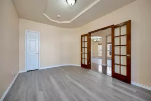 2727 Gillespie Ct, Grand Prairie, TX 75052 - Photo 27