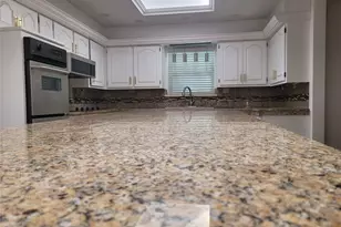 511 Washington Dr, Arlington, TX 76011 - Photo 25