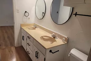 511 Washington Dr, Arlington, TX 76011 - Photo 17