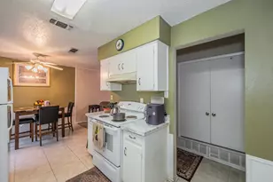 512 Billie Ruth Ln, Hurst, TX 76053 - Photo 13