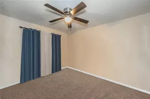 512 Billie Ruth Ln, Hurst, TX 76053 - Photo 7