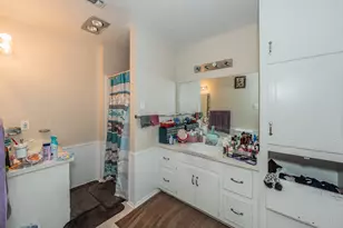 512 Billie Ruth Ln, Hurst, TX 76053 - Photo 19