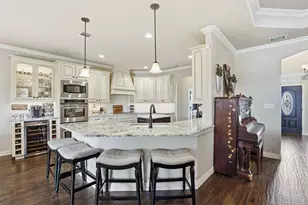 2219 Nottaway Dr, Cleburne, TX 76033 - Photo 3