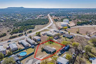 2015 Wood Ct, Granbury, TX 76048 - Photo 39