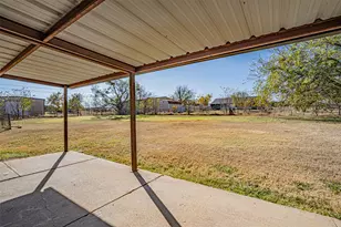 2015 Wood Ct, Granbury, TX 76048 - Photo 27
