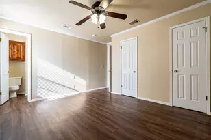 2015 Wood Ct, Granbury, TX 76048 - Photo 17