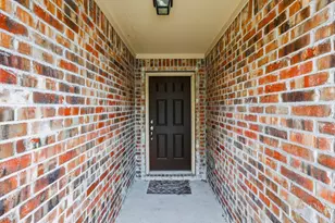 217 Villanova Dr, Van Alstyne, TX 75495 - Photo 3