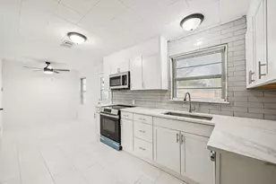 10042 Brockbank Dr, Dallas, TX 75229 - Photo 11