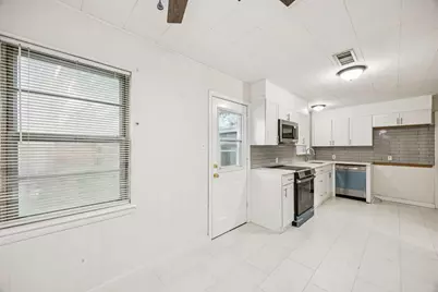 10042 Brockbank Drive, Dallas, TX 75229 - Photo 7