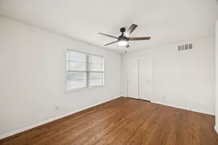 10042 Brockbank Dr, Dallas, TX 75229 - Photo 13