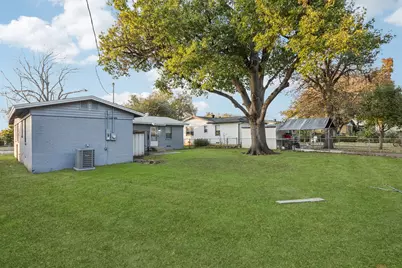 10042 Brockbank Drive, Dallas, TX 75229 - Photo 15