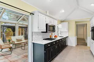 3717 Trilogy Dr, Plano, TX 75075 - Photo 9