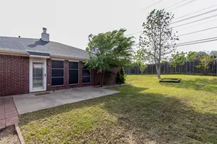 10708 Cobblestone Dr, Benbrook, TX 76126 - Photo 15