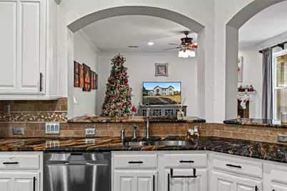 2520 Towne View Court, Flower Mound, TX 75028 - Photo 19