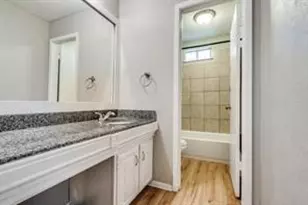 2520 Via Avenida Dr, Carrollton, TX 75006 - Photo 9