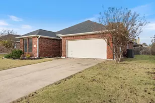 202 Angelina Dr, Crandall, TX 75114 - Photo 3
