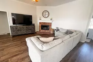 802 John Thomas Dr, Keene, TX 76059 - Photo 3