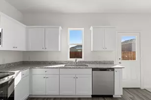 205 Connecticut Ct, Princeton, TX 75407 - Photo 17