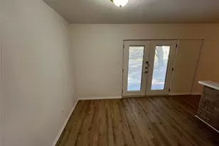 2133 Quail Hollow Dr, Grand Prairie, TX 75051 - Photo 7