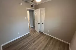 917 Garden Dr, Garland, TX 75040 - Photo 17