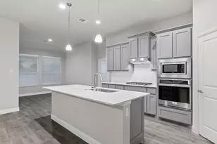 10372 Sarasota St, Grand Prairie, TX 76065 - Photo 3