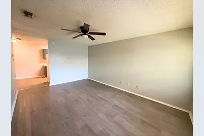 219 Fry Street #5, Denton, TX 76201 - Photo 3