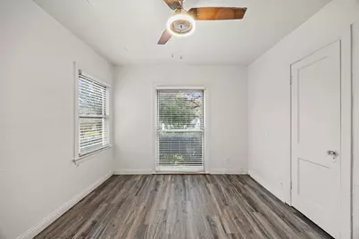 1713 Hemphill Drive, Dallas, TX 75216 - Photo 15