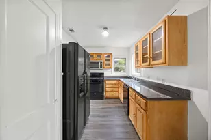 1713 Hemphill Dr, Dallas, TX 75216 - Photo 3