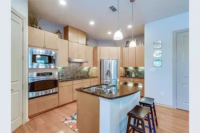 1207 Beaconsfield Lane #404, Arlington, TX 76011 - Photo 9